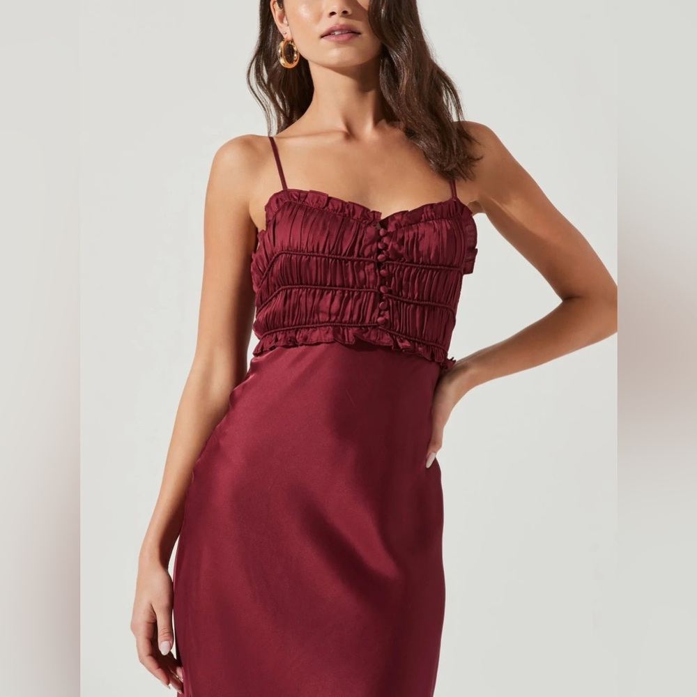 ASTR the Label Zola Midi Dress
